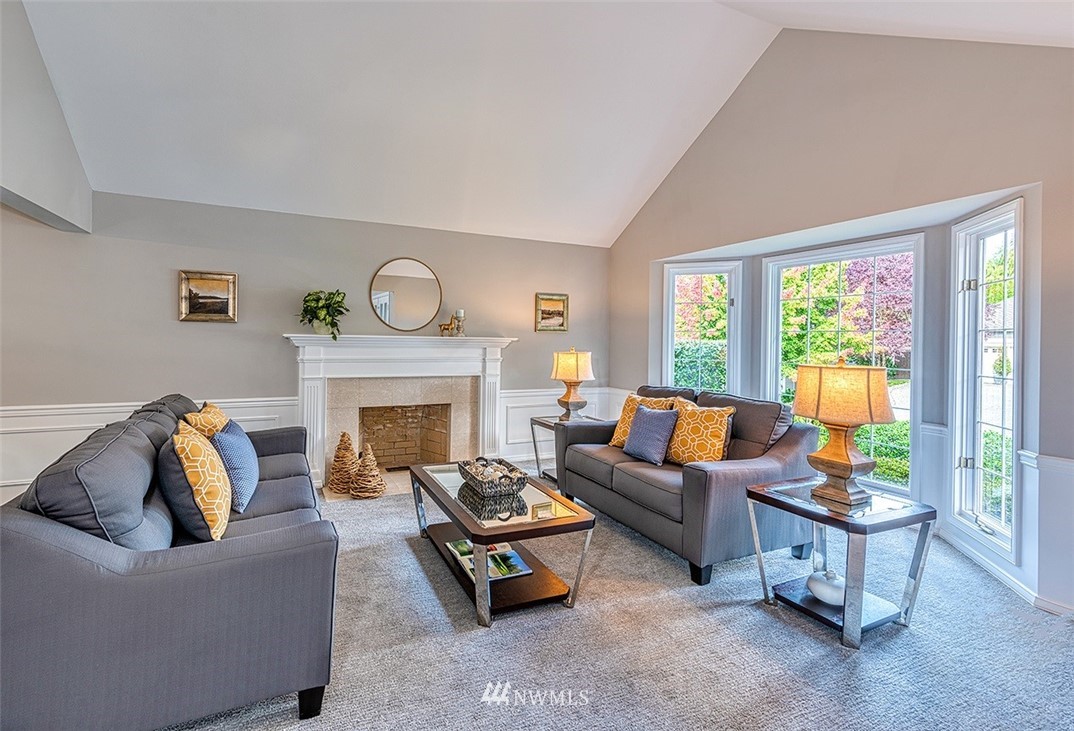 10109 Northeast 155th Street Bothell, WA 98011 - Photo 5 of 25 Gallery Image 5