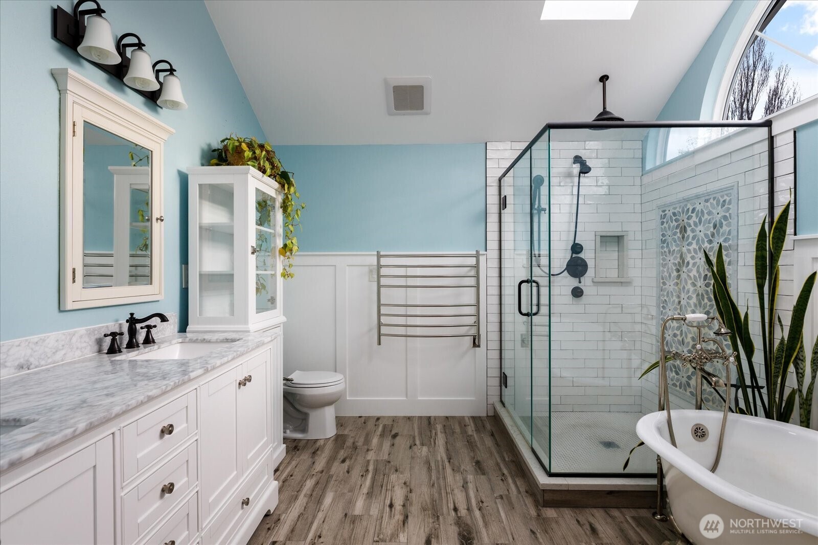 1155 Southwest Kalama Loop Oak Harbor, WA 98277 - Photo 21 of 37