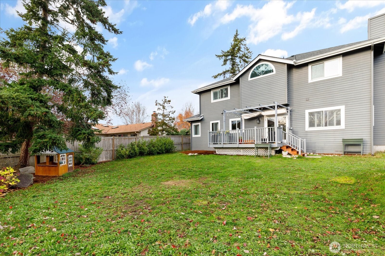 1155 Southwest Kalama Loop Oak Harbor, WA 98277 - Photo 32 of 37