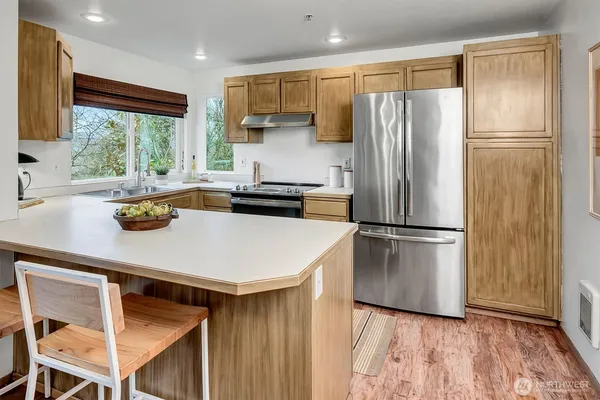 $795,000 | 1915 11th Avenue South, Seattle, WA 98134