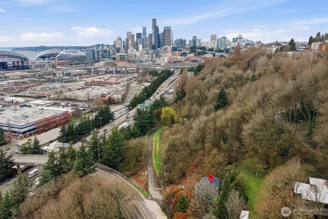 $795,000 | 1915 11th Avenue South, Seattle, WA 98134