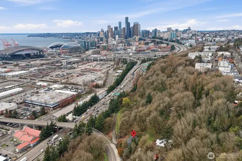 $795,000 | 1915 11th Avenue South, Seattle, WA 98134