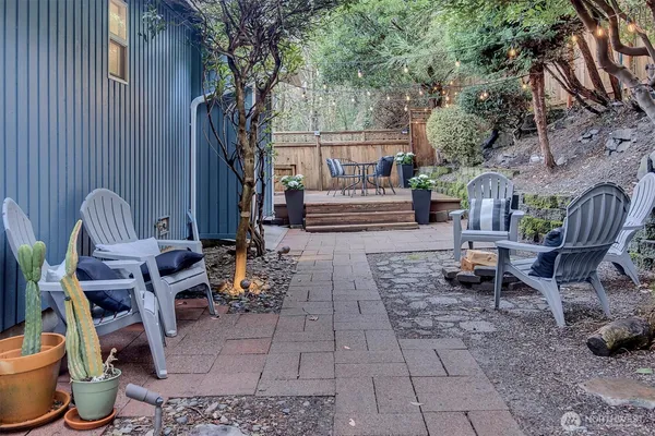 $795,000 | 1915 11th Avenue South, Seattle, WA 98134