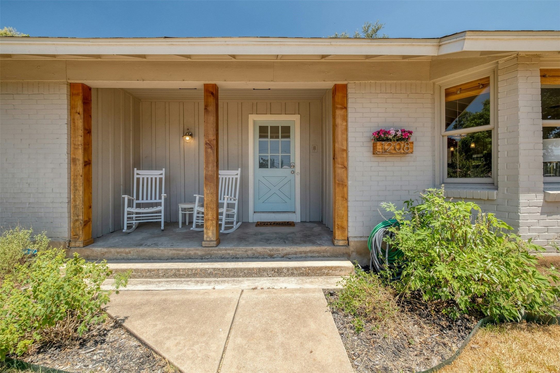 1208 Country Club Road Georgetown, TX 78628 - Photo 4 of 25