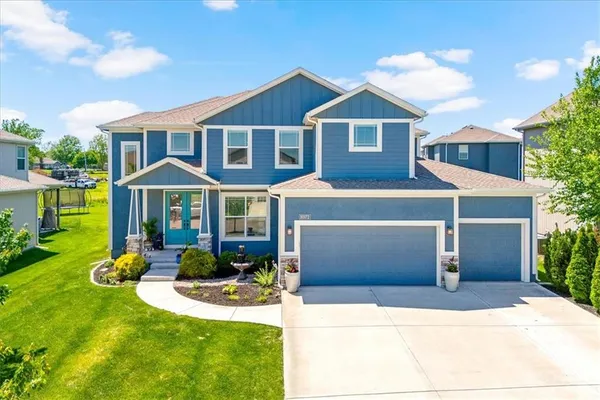 $675,000 | 16972 South Hunter Street, Olathe, KS 66062
