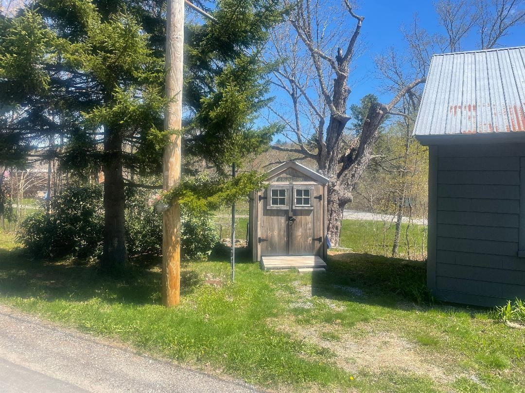 813 Gates Pond Road Whitingham, VT 05342 - Photo 12 of 17 Gallery Image 12