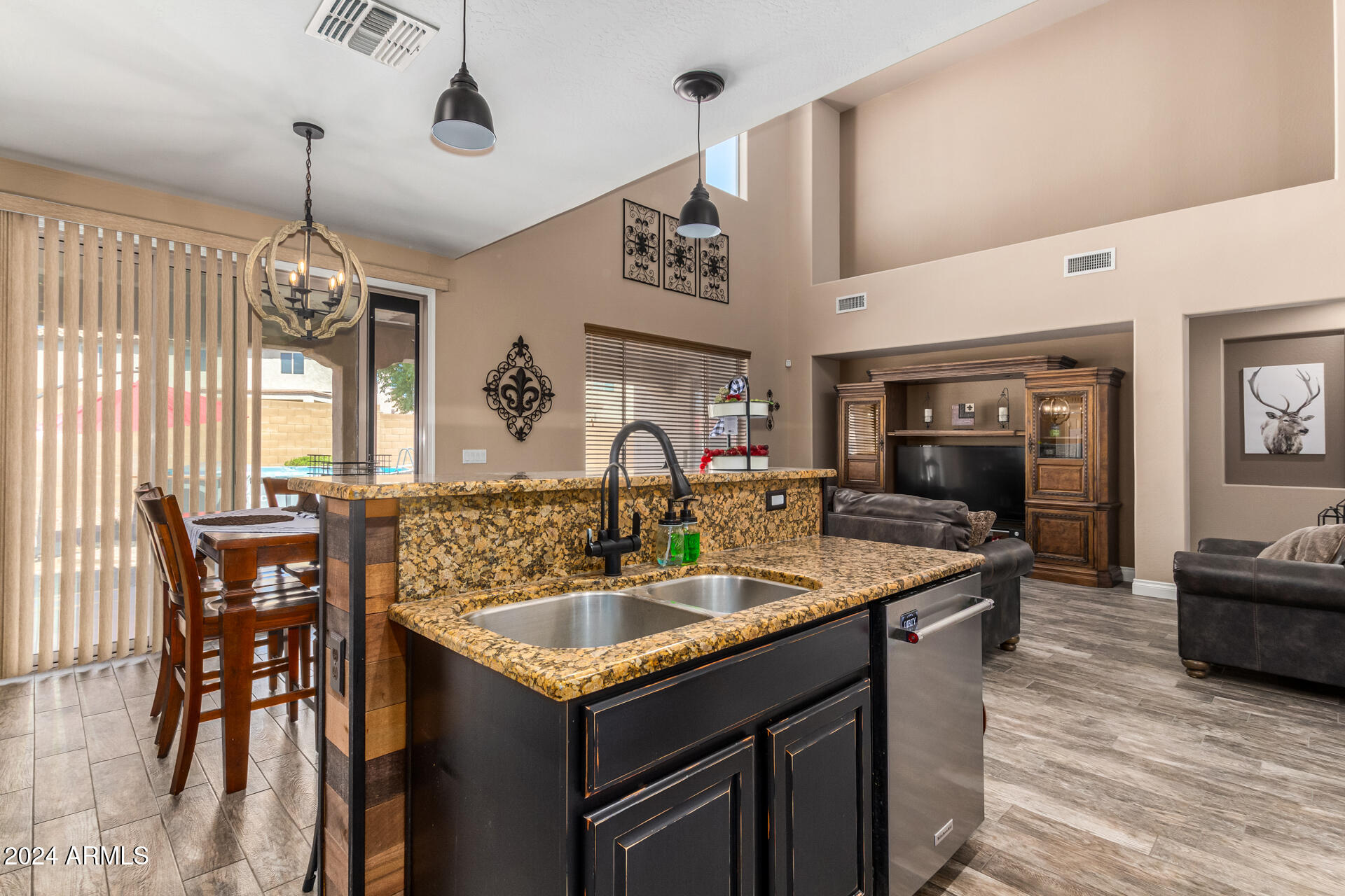 6084 West Yorktown Way Florence, AZ 85132 - Photo 12 of 28 18 - Yorktown