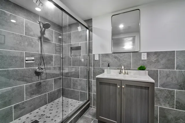 $265,000 | 5940 North 72nd Street, Milwaukee, WI 53218