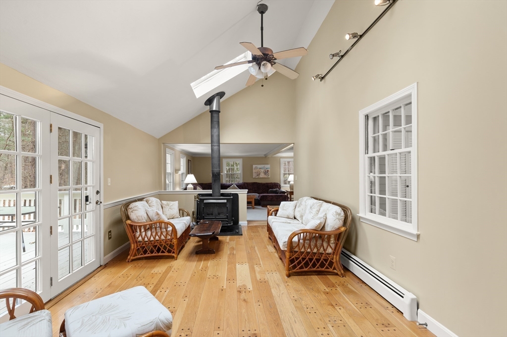 4 Roberts Road Boxford, MA 01921 - Photo 11 of 38