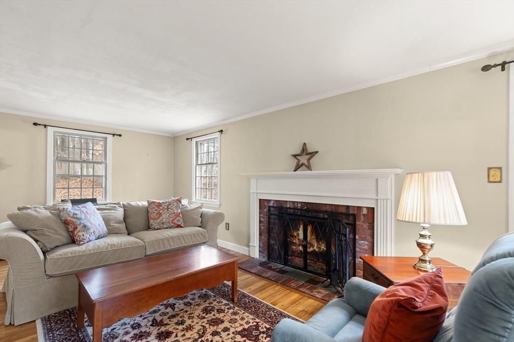 4 Roberts Road Boxford, MA 01921 - Photo 17 of 38