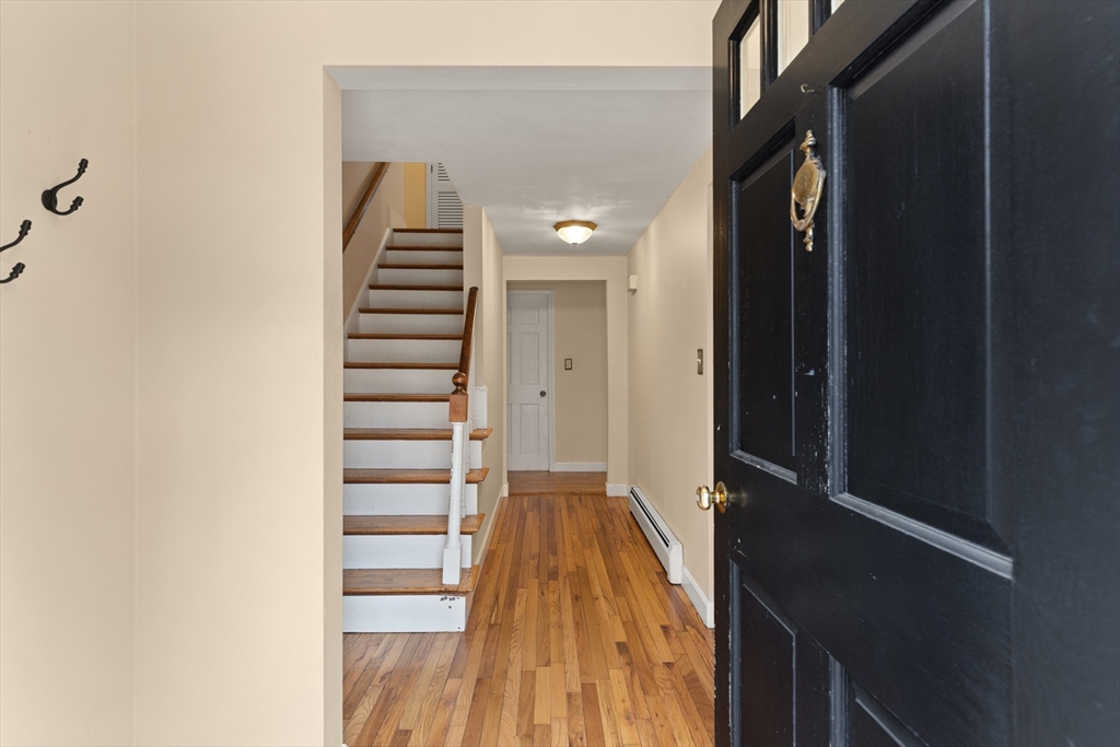 4 Roberts Road Boxford, MA 01921 - Photo 3 of 38