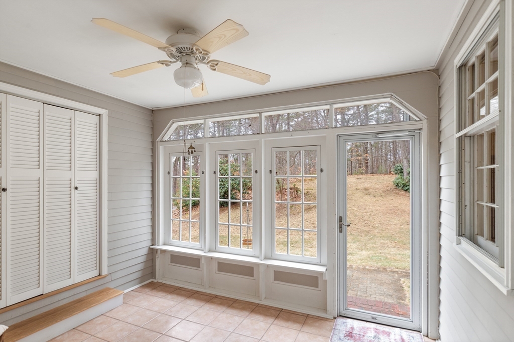 4 Roberts Road Boxford, MA 01921 - Photo 32 of 38