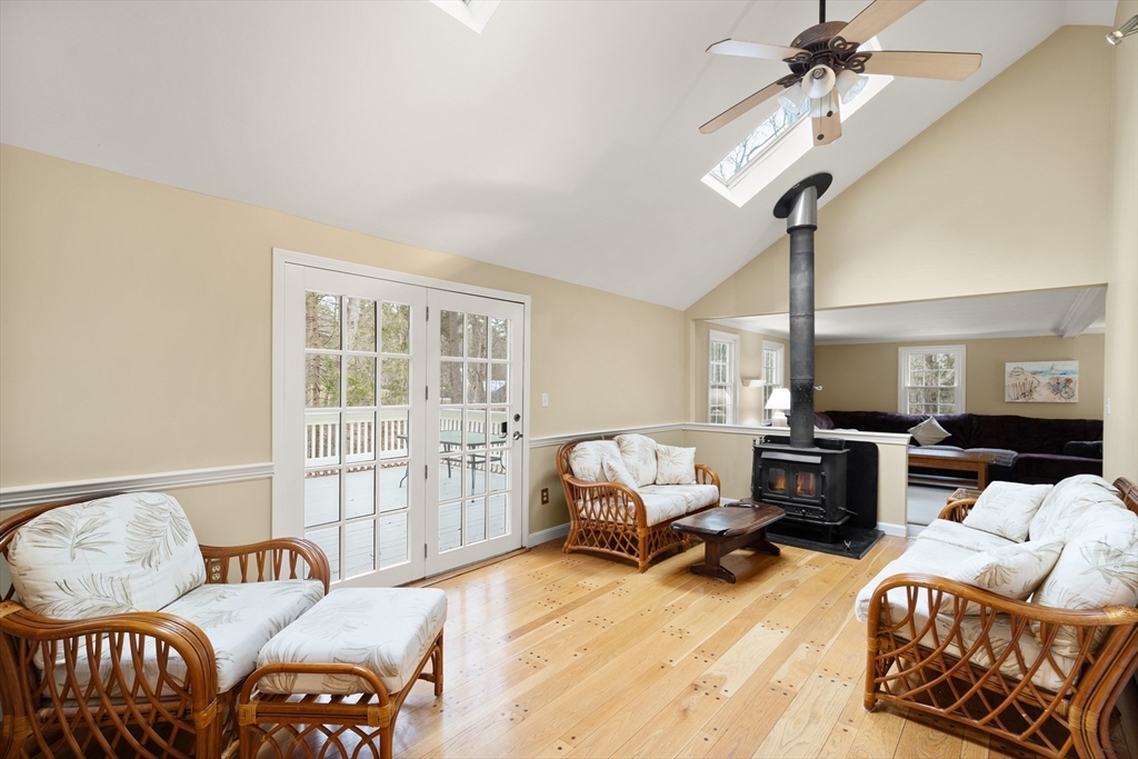 4 Roberts Road Boxford, MA 01921 - Photo 9 of 38