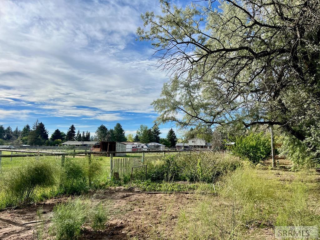 3785 East Wanda Ammon, ID 83406 - Photo 20 of 83