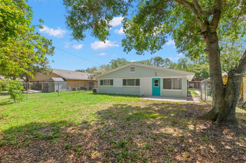 415 Mapleway, Unit A & B Safety Harbor, FL 34695 - Photo 41 of 73