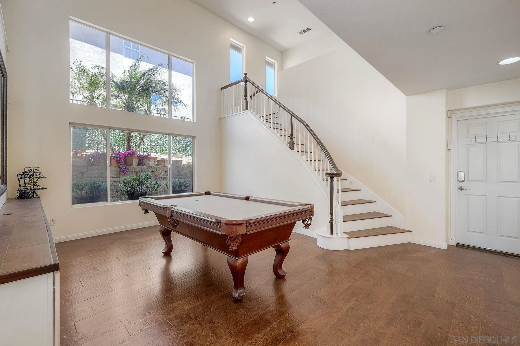 10160 Challenger Circle Spring Valley, CA 91978 - Photo 8 of 41 Gallery Image 8