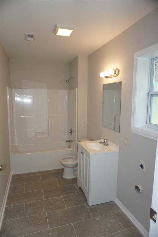 4652 Queens Road Hickory, NC 28602 - Photo 7 of 16 Gallery Image 7