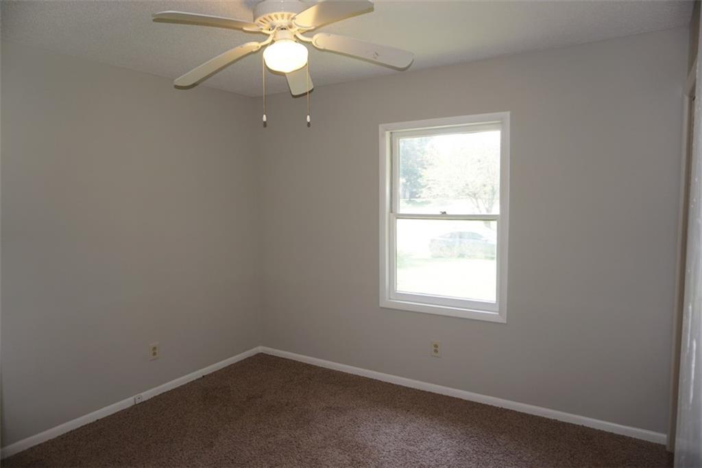 4652 Queens Road Hickory, NC 28602 - Photo 9 of 16 Gallery Image 9