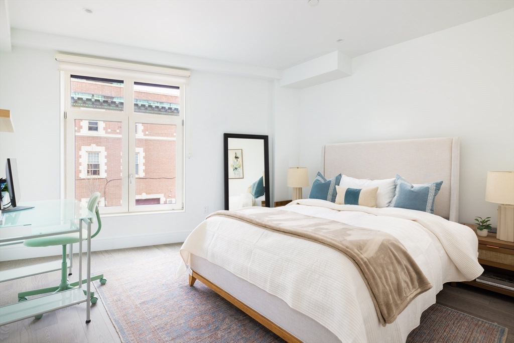 69 Walnut Street, Unit 4 Brookline, MA 02445 - Photo 6 of 19