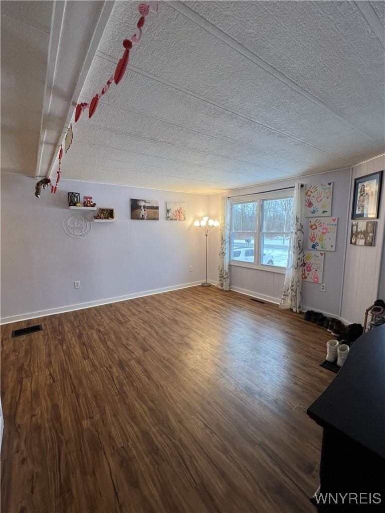 10679 Pavilion Center Road Pavilion, NY 14525 - Photo 12 of 47 Main Living area