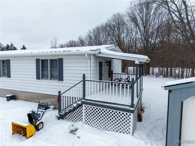 $274,900 | 10679 Pavilion Center Road, Pavilion, NY 14525