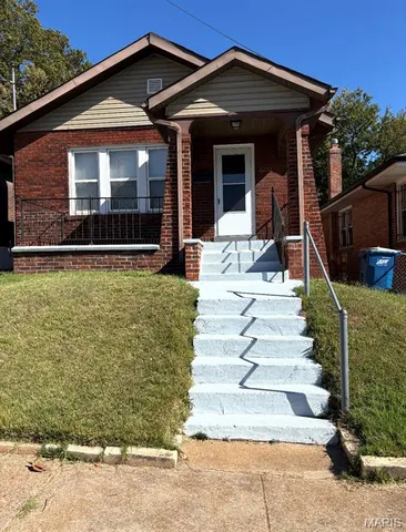 $79,500 | 6231 Dardanella Avenue, Pine Lawn, MO 63121