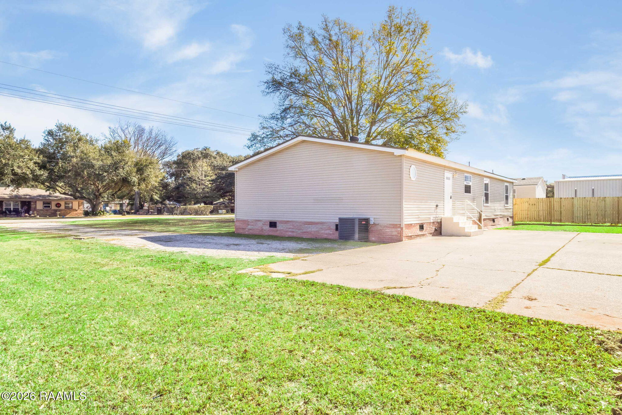 624 Chemin Metairie Road Youngsville, LA 70592 - Photo 3 of 21 Exterior from Back