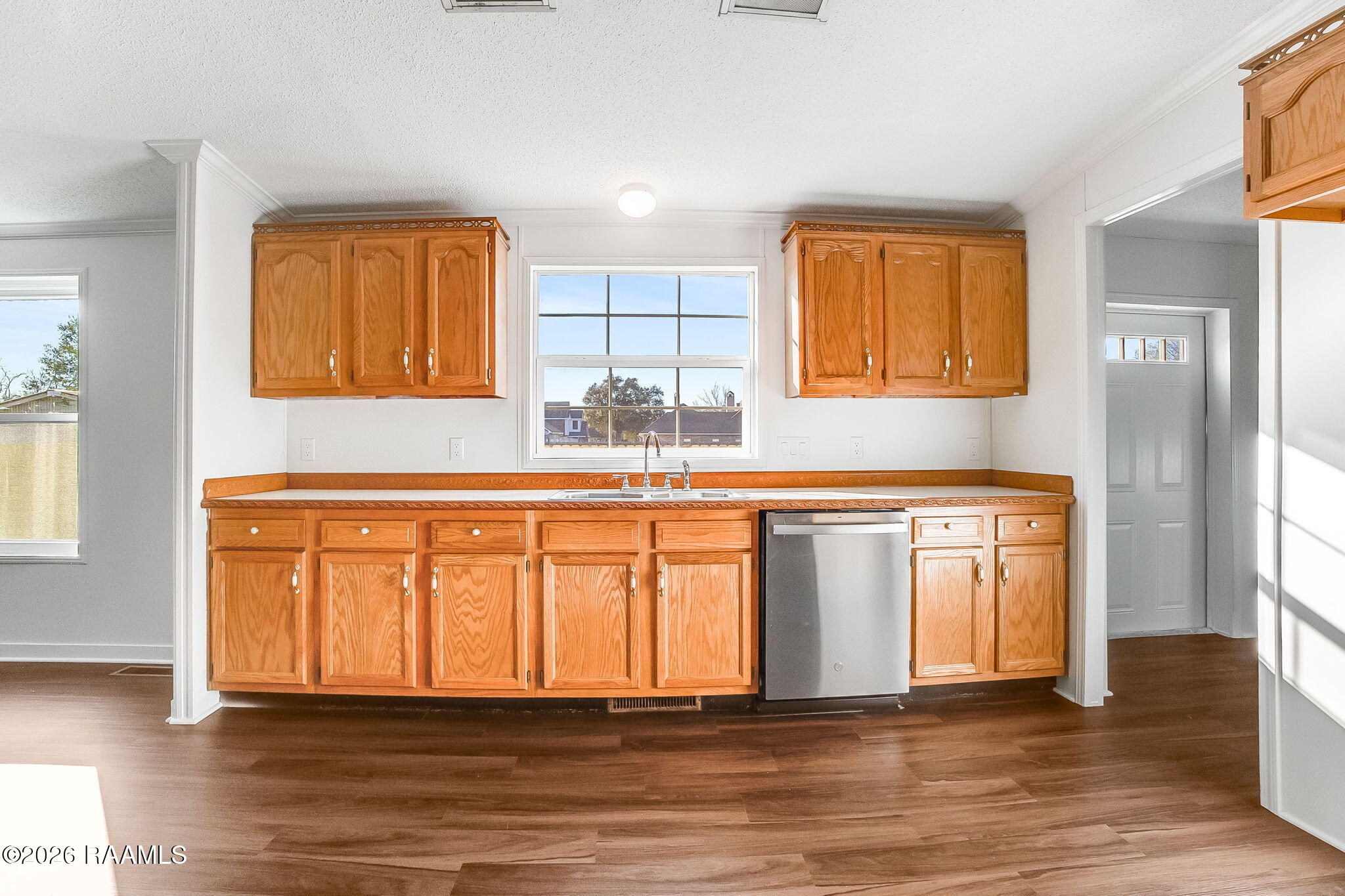 624 Chemin Metairie Road Youngsville, LA 70592 - Photo 10 of 21 Kitchen