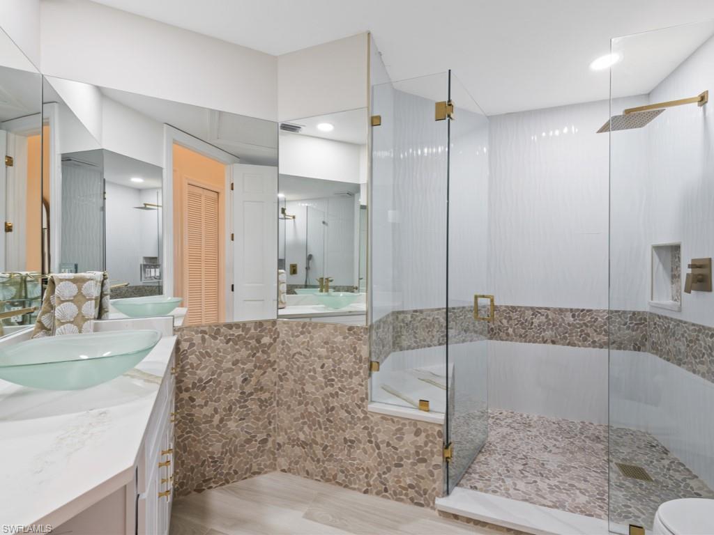 139 Colonade Circle Naples, FL 34103 - Photo 18 of 32 Guest Bath