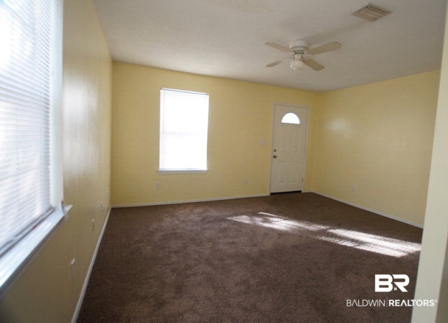 328 Viola Avenue Saraland, AL 36571 - Photo 2 of 16 Living Room