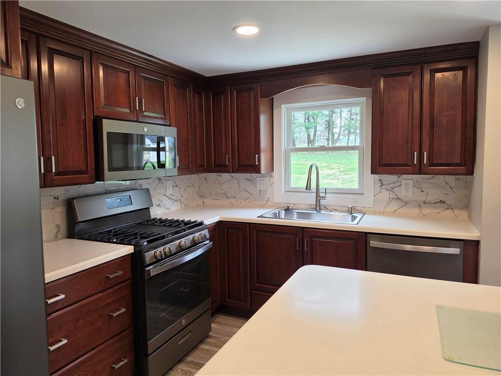 111 Robinson Run Road Butler, PA 16002 - Photo 5 of 27