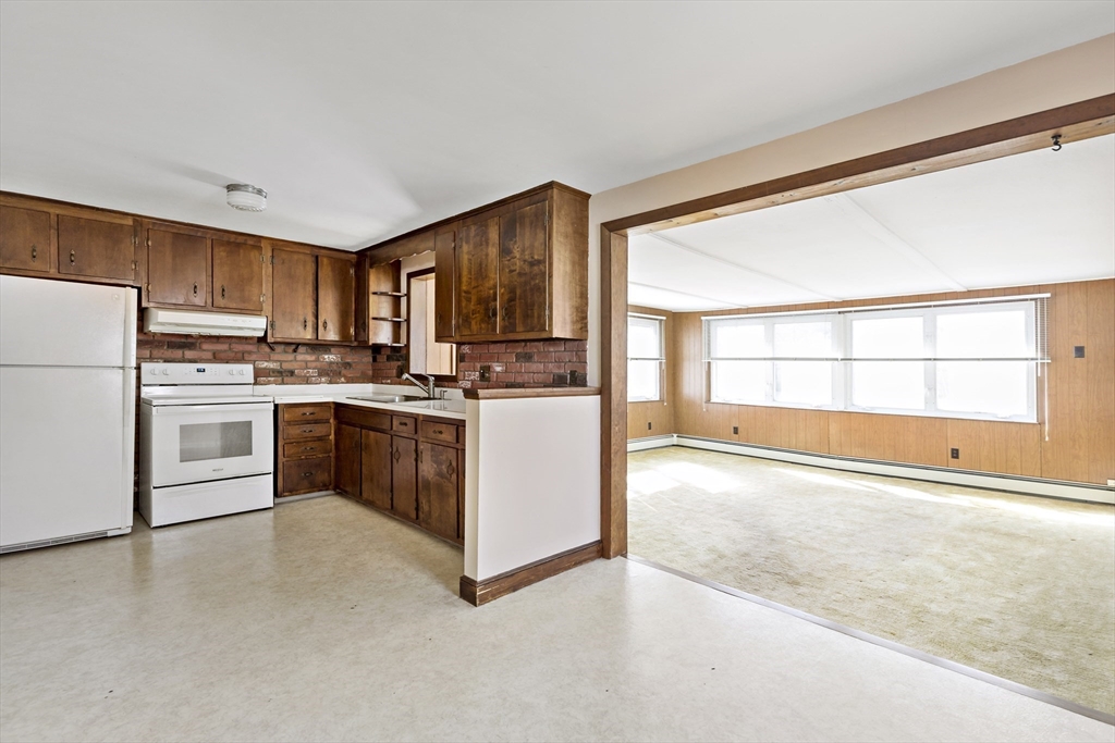 118 Howland Road Stoughton, MA 02072 - Photo 7 of 22 Gallery Image 7