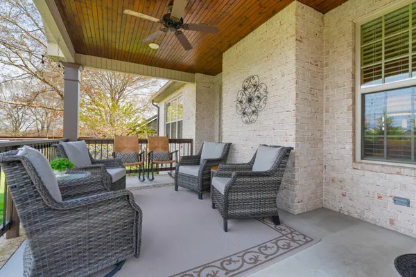 $569,900 | 612 Lexington Circle, Manchester, TN 37355