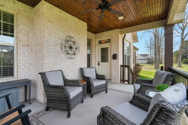 $569,900 | 612 Lexington Circle, Manchester, TN 37355
