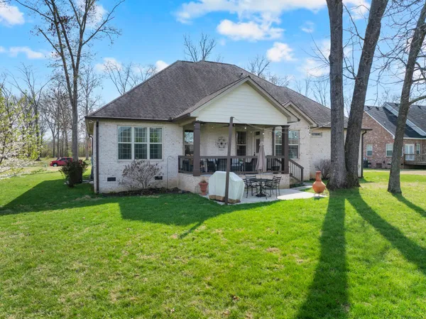 $569,900 | 612 Lexington Circle, Manchester, TN 37355