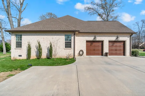 $569,900 | 612 Lexington Circle, Manchester, TN 37355