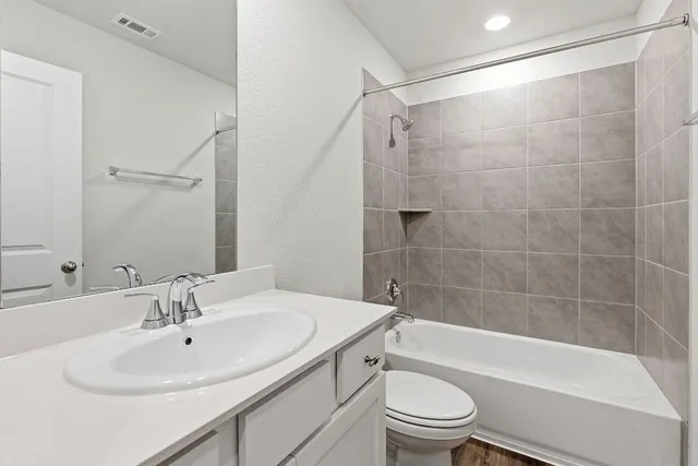 $1,950 | 825 Sungrove Trail, Georgetown, TX 78628