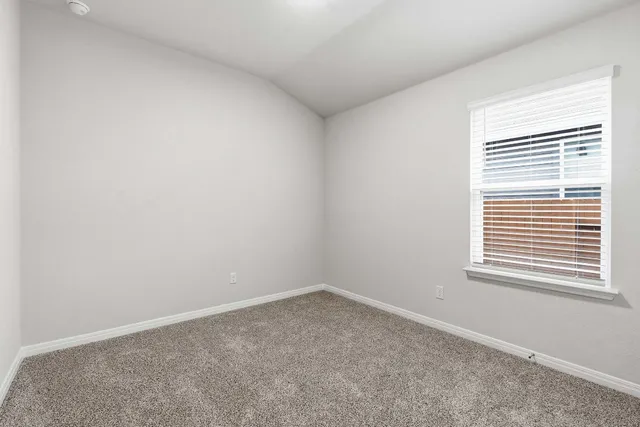 $1,950 | 825 Sungrove Trail, Georgetown, TX 78628