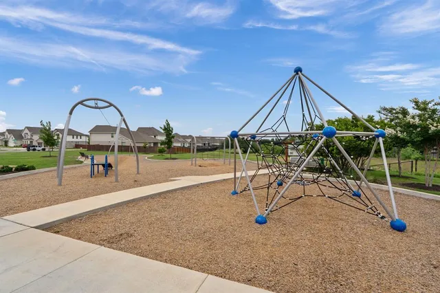 $1,950 | 825 Sungrove Trail, Georgetown, TX 78628