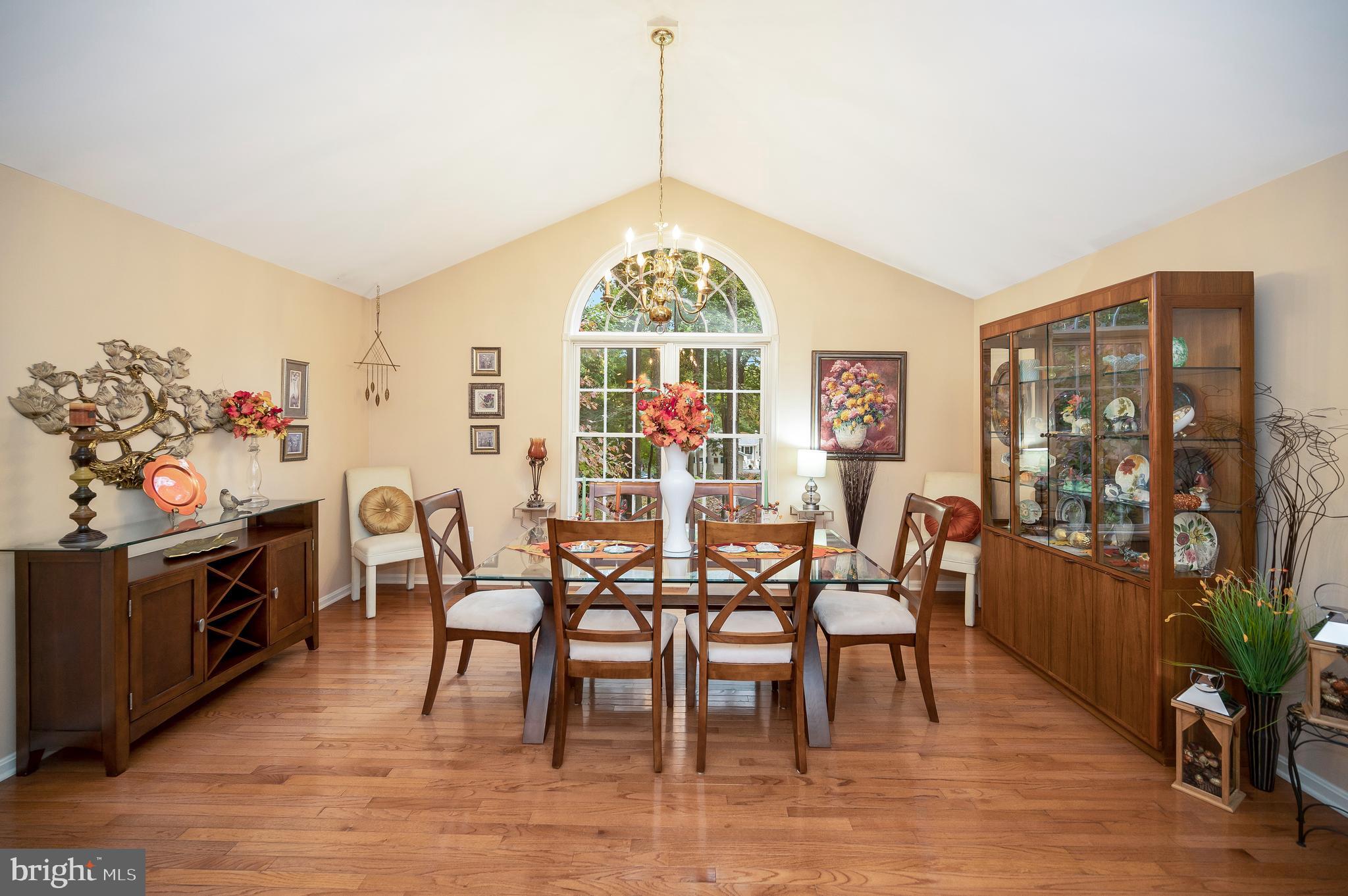 110 Greenspring Road Locust Grove, VA 22508 - Photo 5 of 40 Bright and airy Formal Dining Room