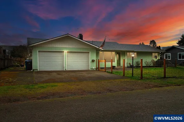 $439,900 | 247 Cedar Street, Lyons, OR 97358