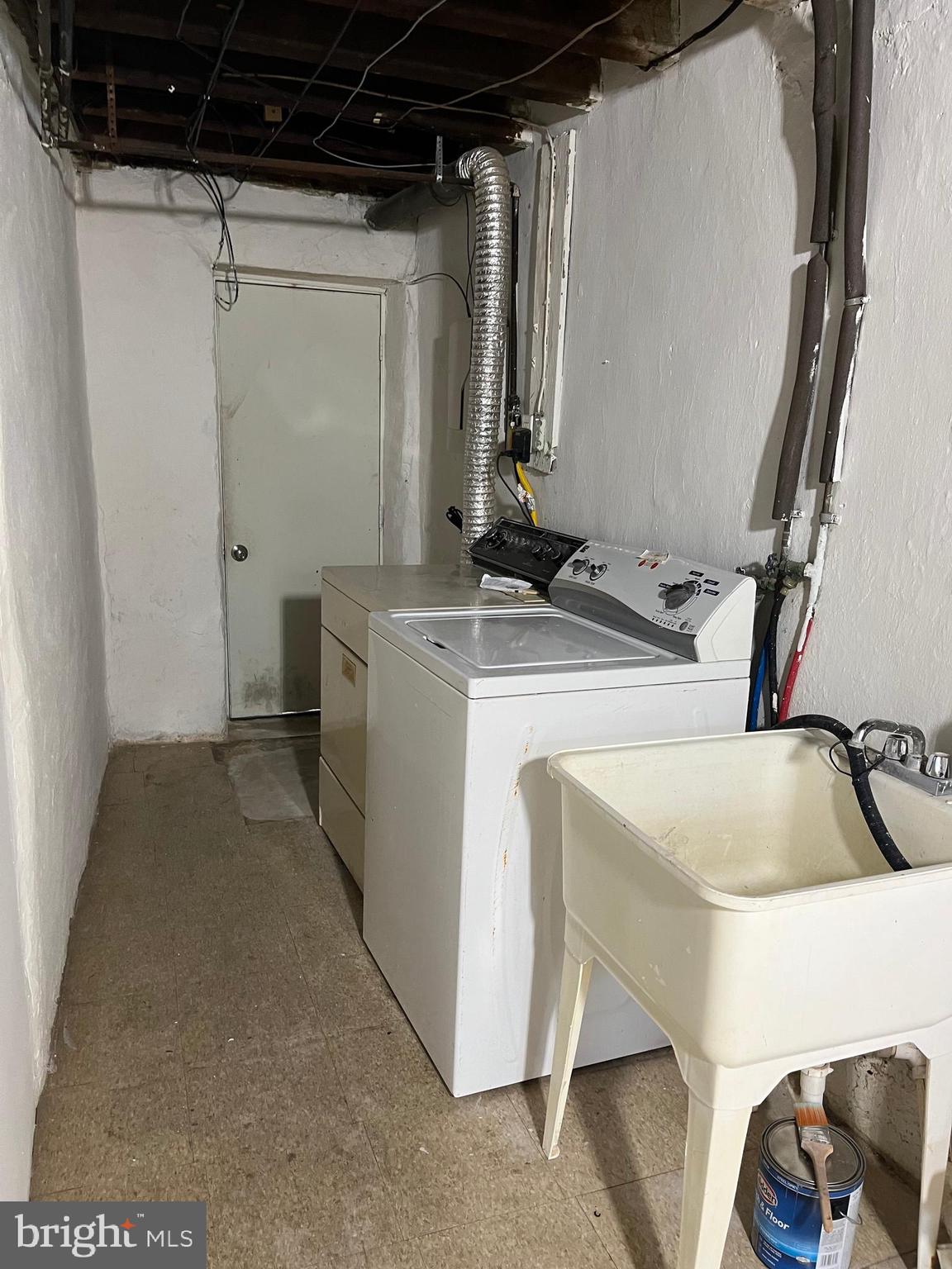 1323 Gilham Street Philadelphia, PA 19111 - Photo 31 of 35 a utility room with dryer and washer