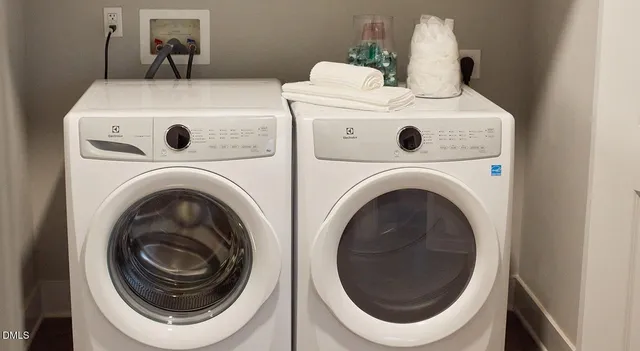 $1,633 | 625 South Elliott Road, Unit S1E, Chapel Hill, NC 27517