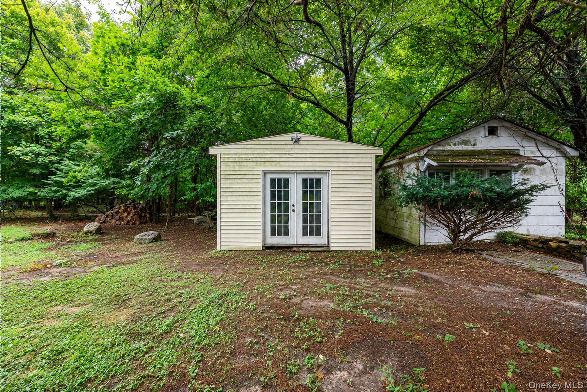 59 Dyke Road Setauket, NY 11733 - Photo 18 of 23 Gallery Image 18
