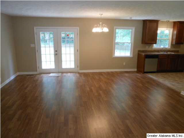 917 Hilton Road Anniston, AL 36207 - Photo 3 of 9