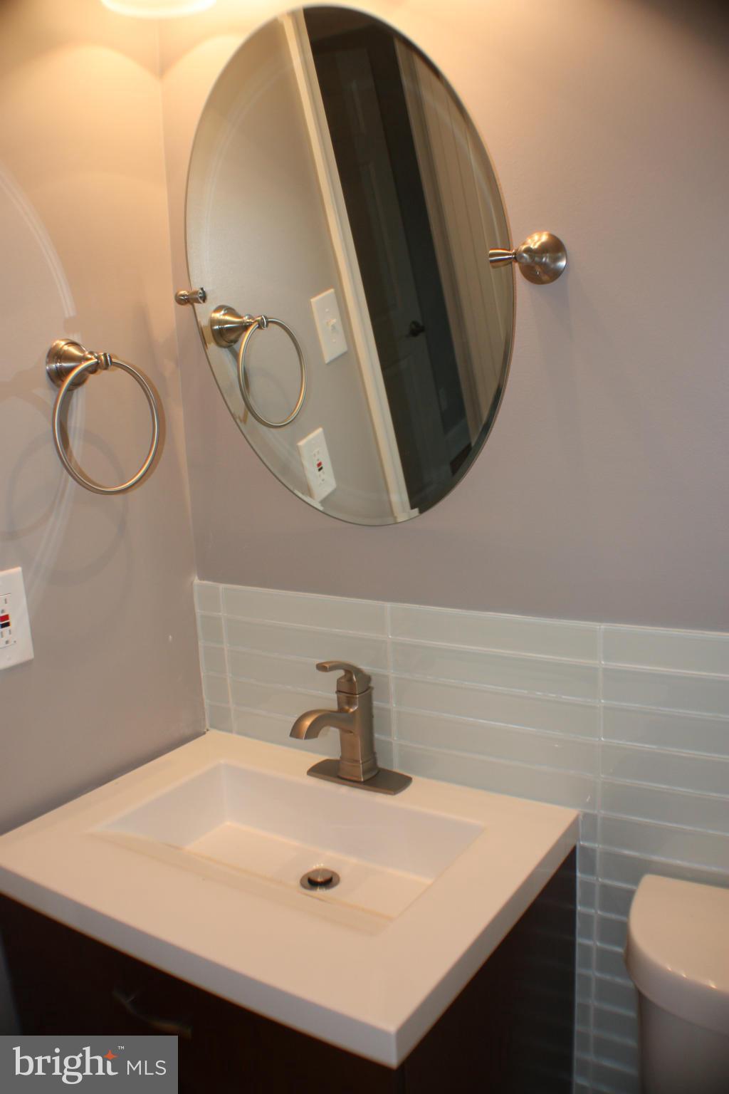 8106 Subet Road Baltimore, MD 21244 - Photo 12 of 26 Bath