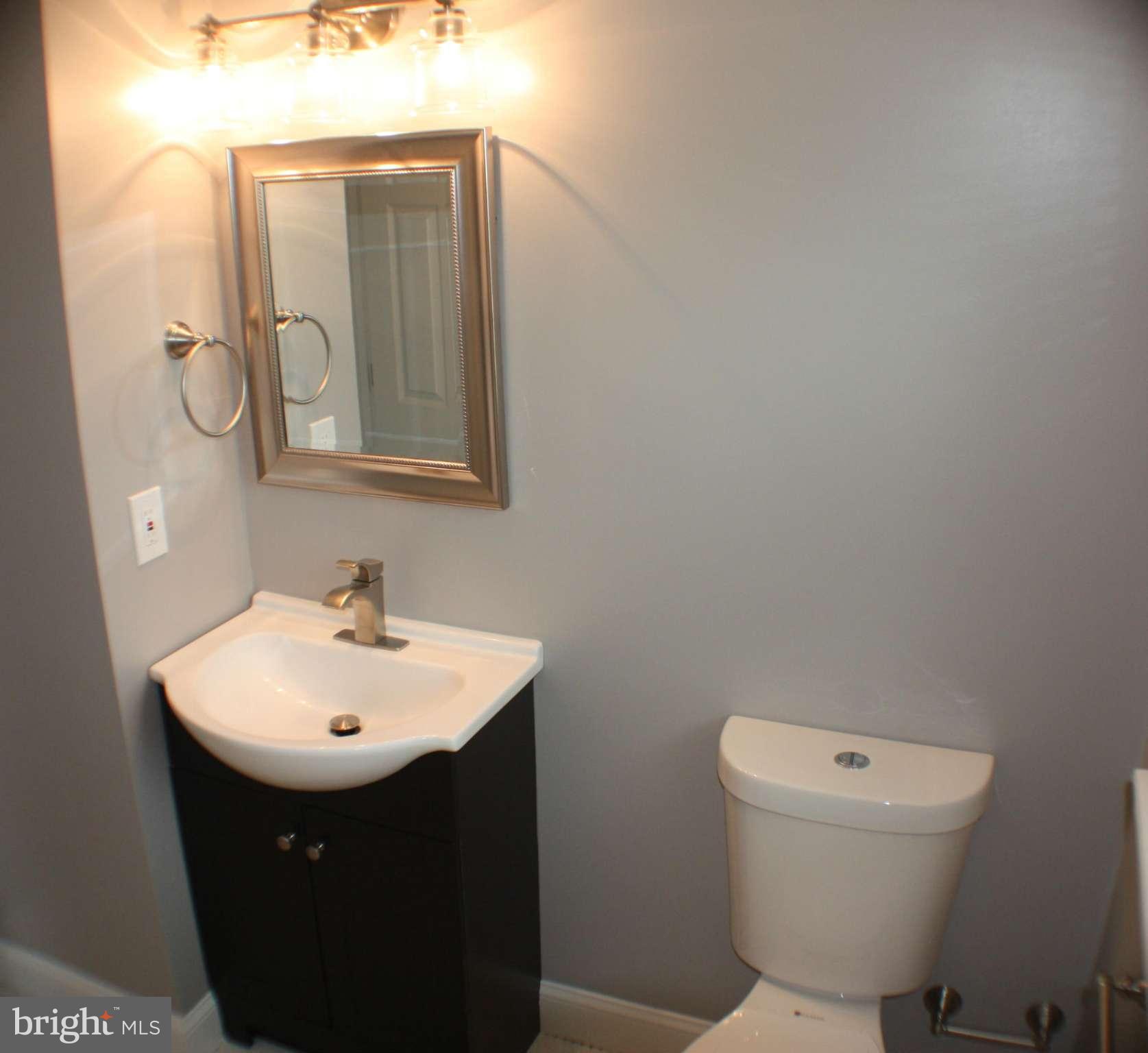 8106 Subet Road Baltimore, MD 21244 - Photo 15 of 26 Bath (Master)
