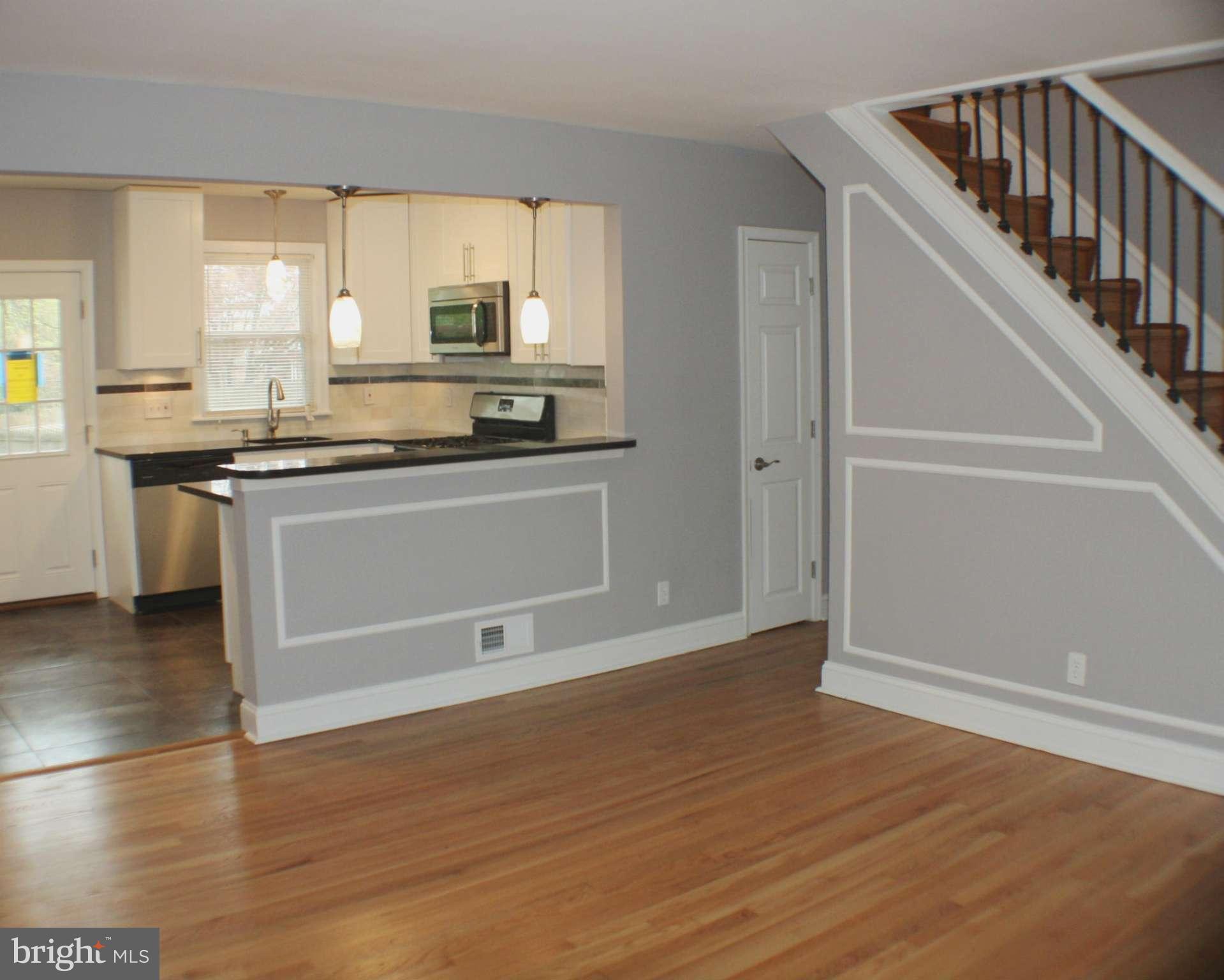 8106 Subet Road Baltimore, MD 21244 - Photo 4 of 26 Interior (General)