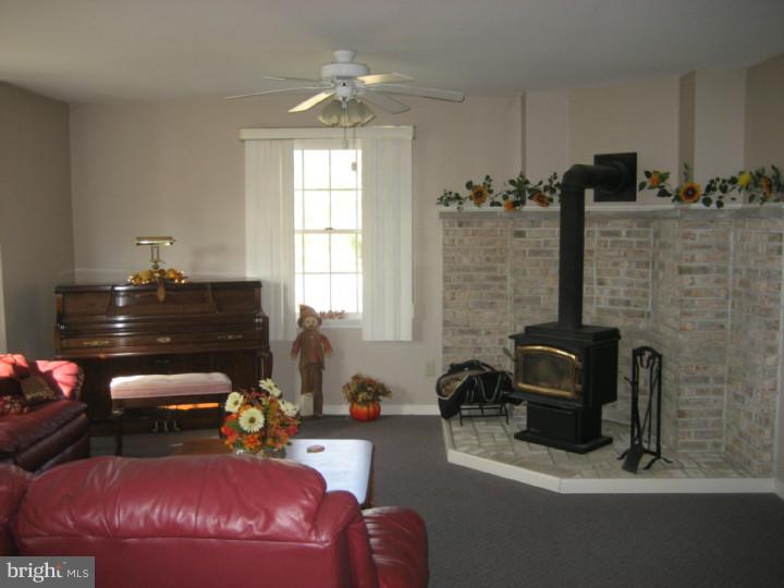 1070 Janvier Road Williamstown, NJ 08094 - Photo 19 of 25 In-law Suite