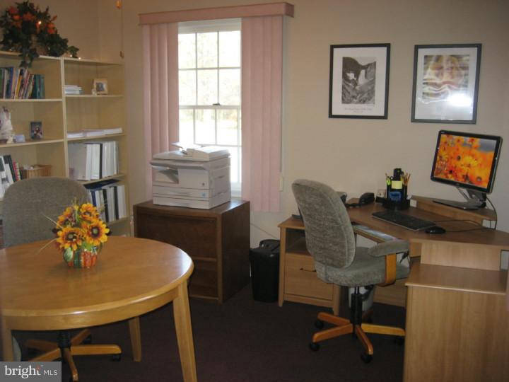 1070 Janvier Road Williamstown, NJ 08094 - Photo 21 of 25 In-law Suite
